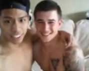 Junge Gays zum ersten Mal vor der Webcam